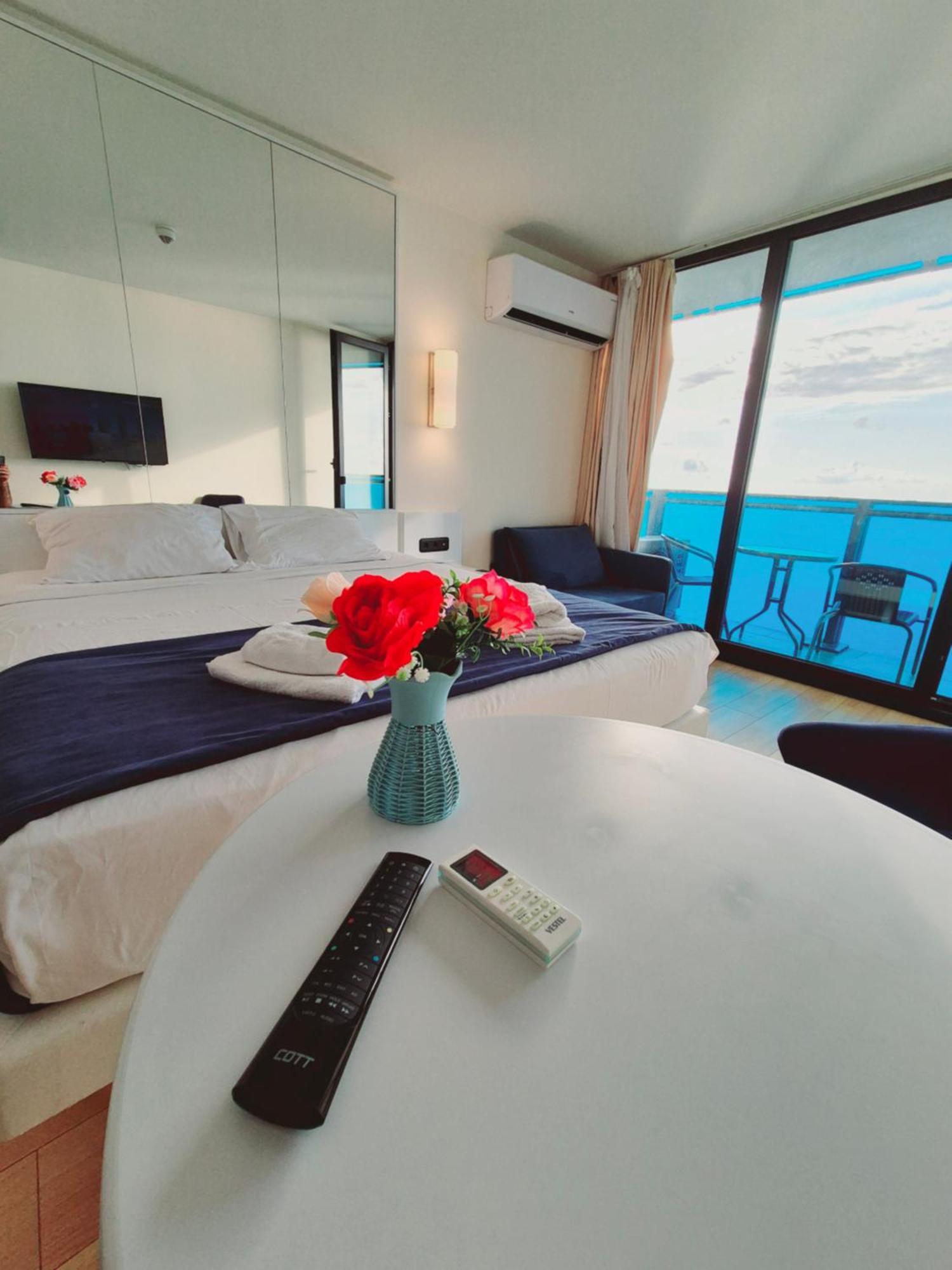 Batumi Orbi Panoramic View Apartment Itkhvisi